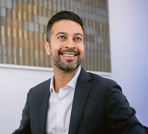 1759526242_doctor-background Aanand Geria, MD